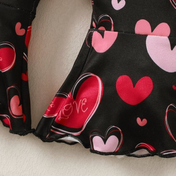 BABY GIRL GRAPHIC RUFFLED BODYSUIT AND HEART PRINT FLARE PANTS SET - Picture 4 of 9